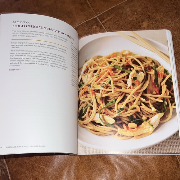 Rachael Ray’s BIG ORANGE BOOK The Ultimate Collection Clarkson/Potter Publishers - Picture 4 of 6